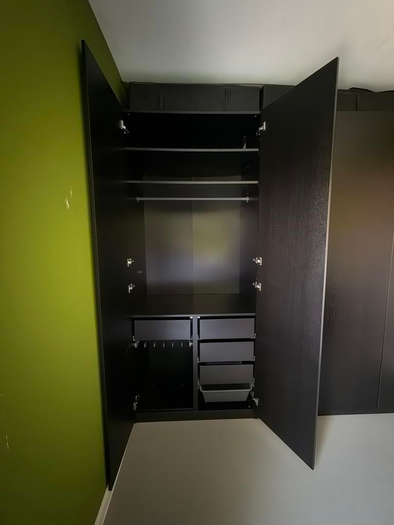 PAX kleerkast IKEA zwartbruin - 2m50 breed en 2m36 hoog, 200 cm of meer, Zo goed als nieuw, PAX kleerkast, 200 cm of meer