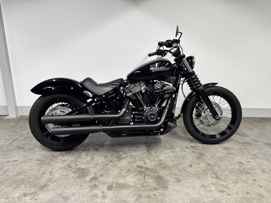Harley-Davidson SOFTAIL FXBB STREET BOB (bj 2019), Harley-Davidson, 1745 cc, Customerservices@harley‑davidson.com, 3700 West Juneau Avenue
WI 53208  Milwaukee, US