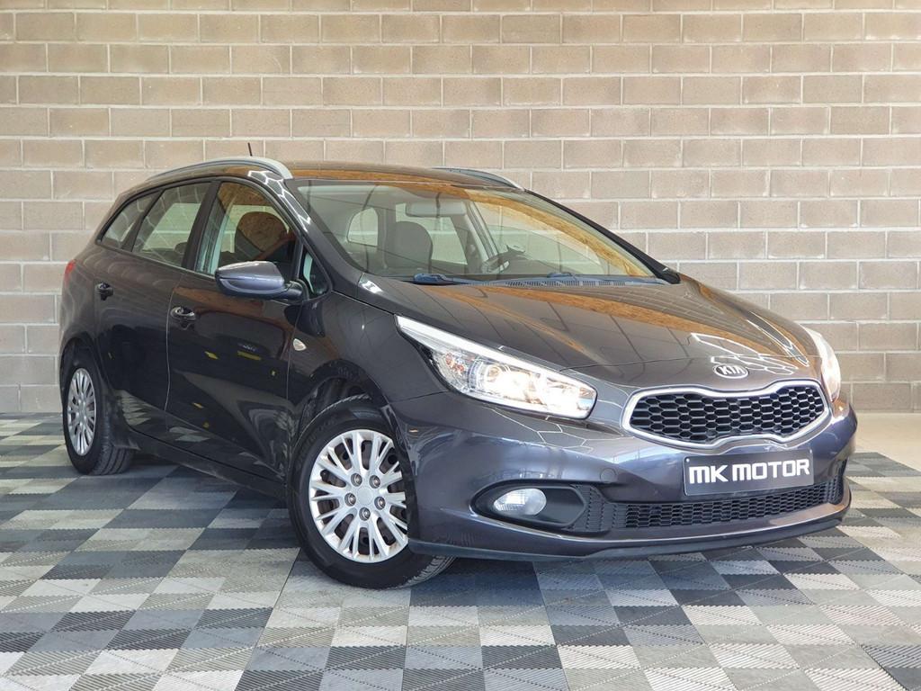 Kia Ceed / cee'd 1.4 DIESEL 90CV BREAK || FULL CARNET ||, Autos, Euro 5, Achat, 90 ch, Entreprise