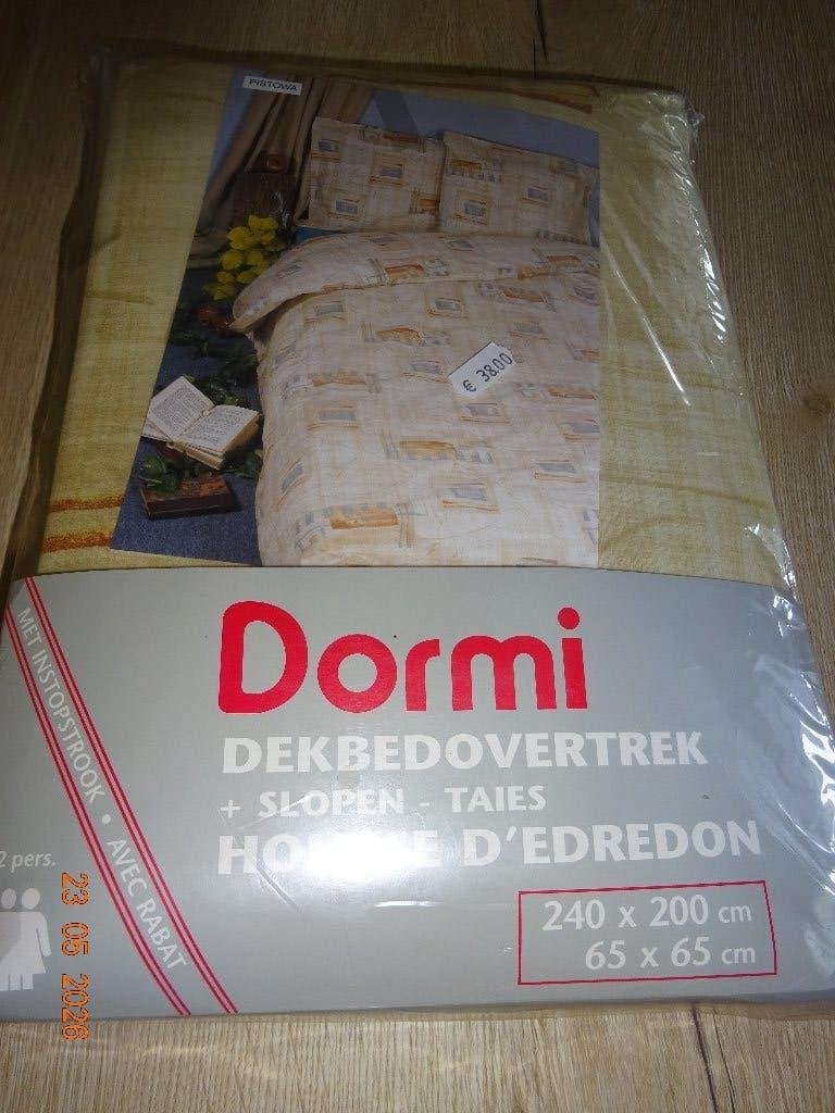 ongeopend dekbedovertrek 240x200cm, Beige, Dekbedovertrek, Ophalen of Verzenden, Nieuw
