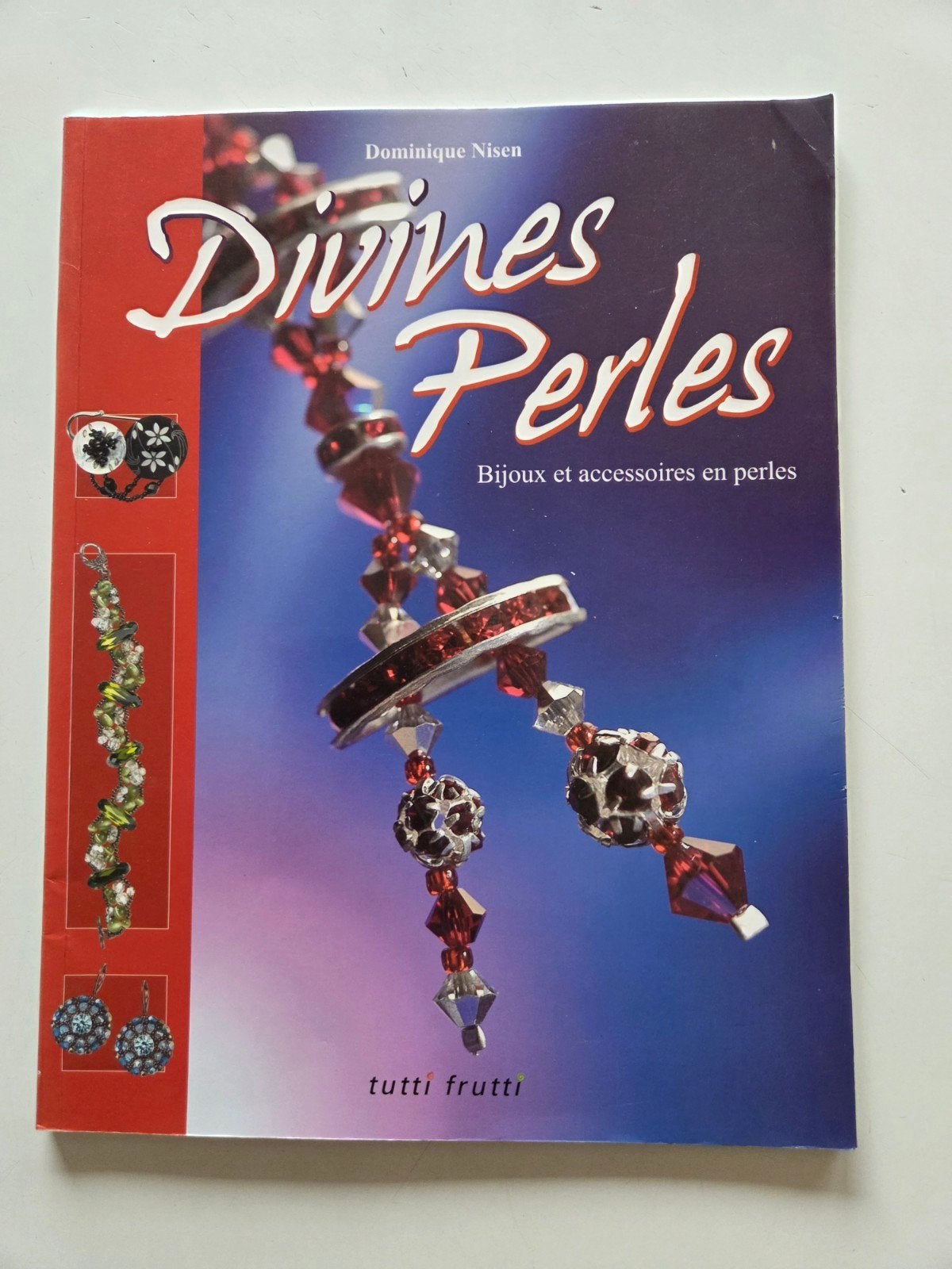 Divines Perles, Enlèvement ou Envoi, Comme neuf