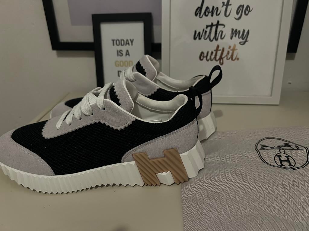 Hermes sneakers, Enlèvement ou Envoi, Sneakers et Baskets, Porté, Noir