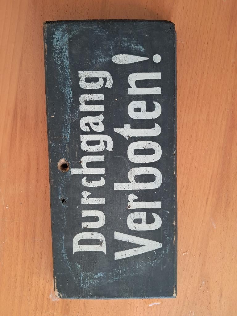 Duits bord uit de Tweede Wereldoorlog, Verzamelen, Ophalen