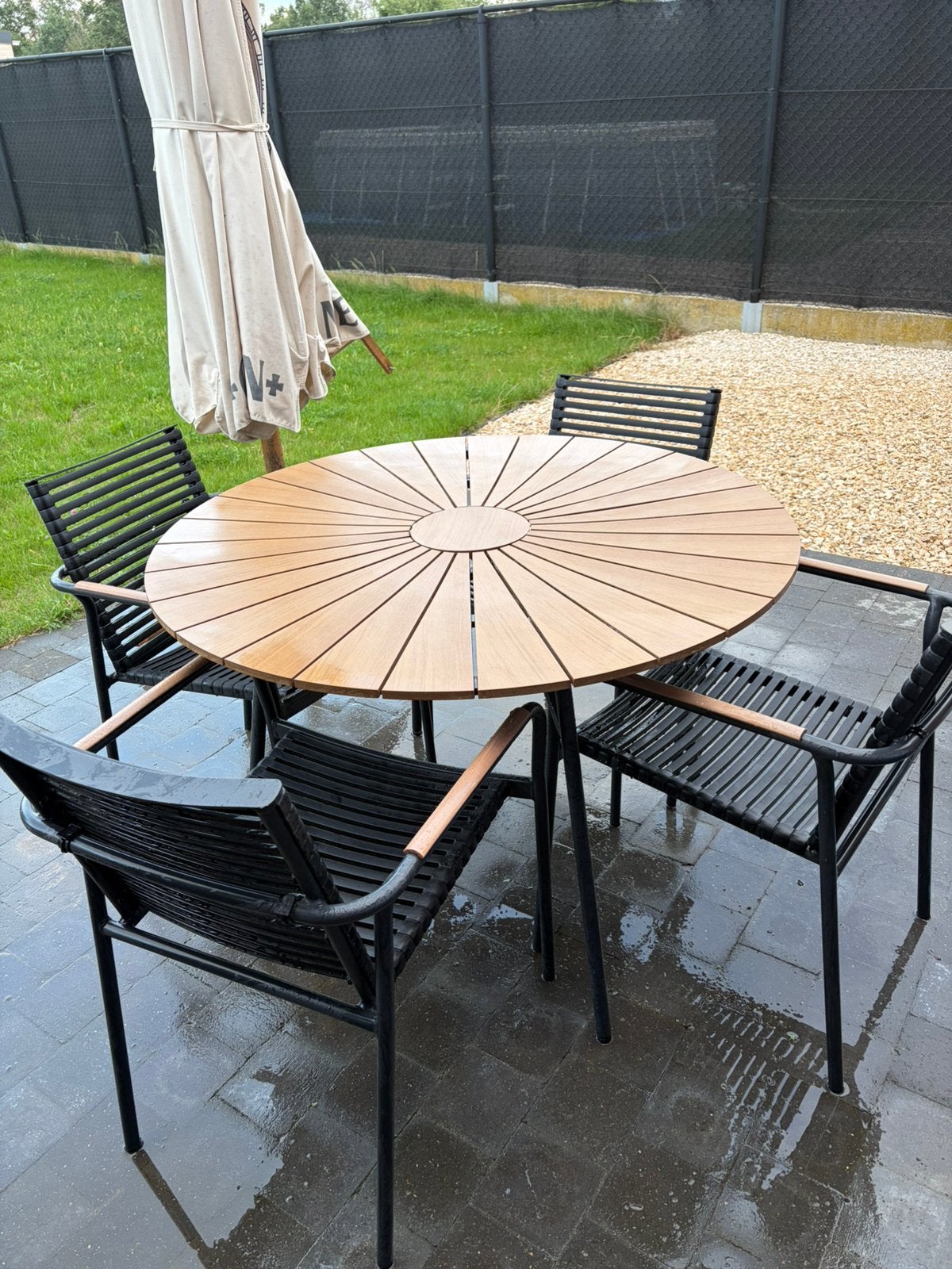 Ronde bruin/zwartz Tuinset jysk, Ophalen, 4 zitplaatsen, Gebruikt, Tuinset