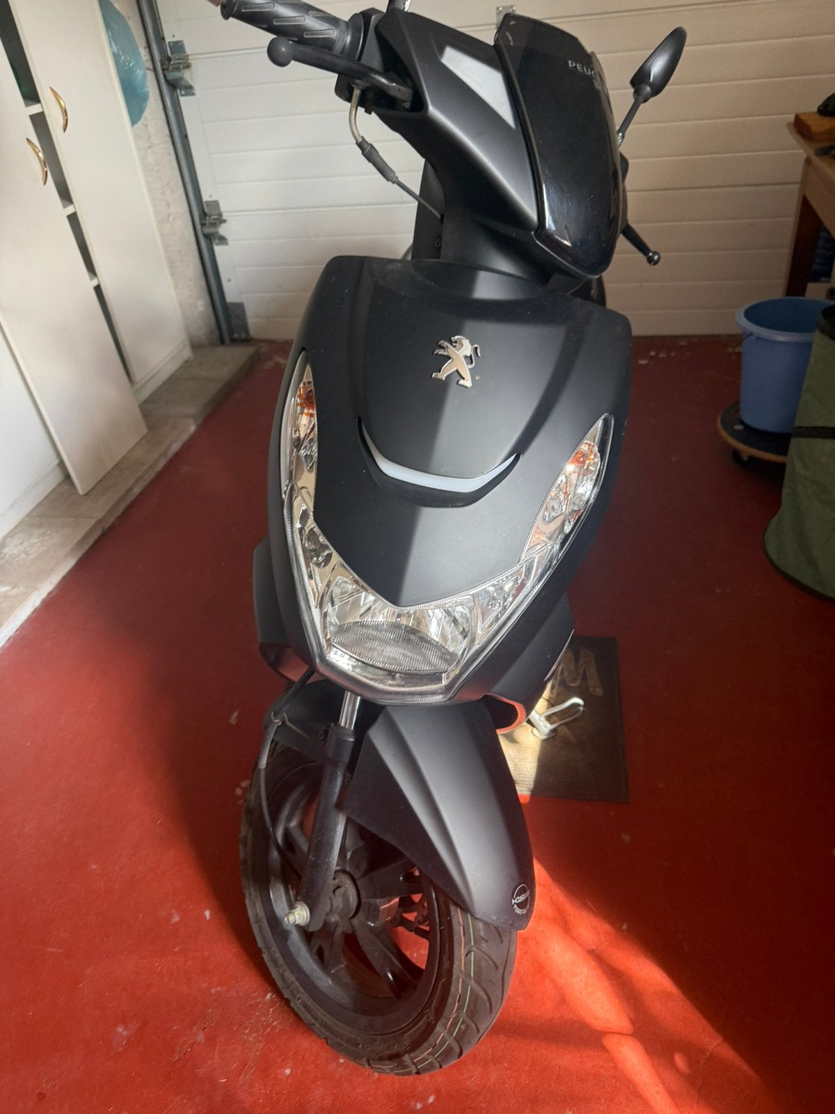 Scooter merk Peugeot klasse B als nieuw!, Vélos & Vélomoteurs, Scooters | Peugeot, Enlèvement, Comme neuf