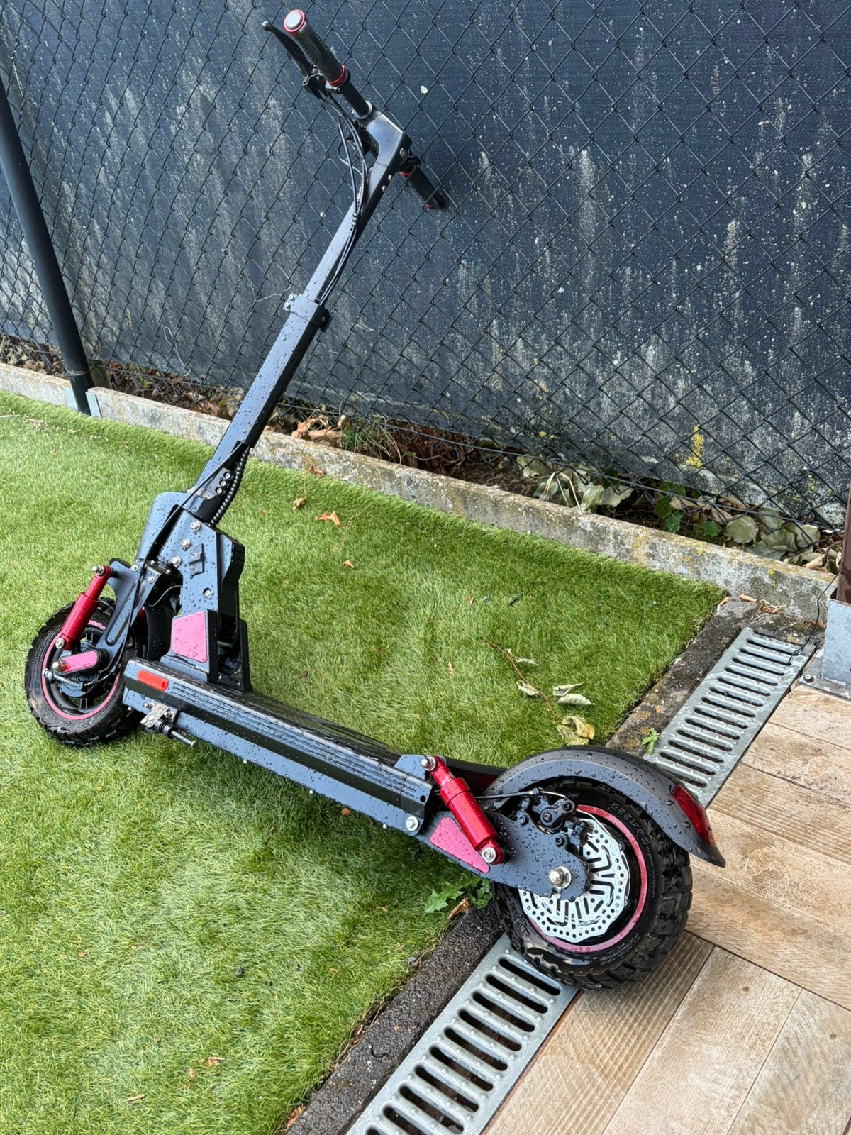 Bogist c1 pro.  ZEER GOEDE STAAT EN PRİJS BESPREEKBAAR, Fietsen en Brommers, Ophalen of Verzenden, Zo goed als nieuw, Elektrische step (E-scooter)