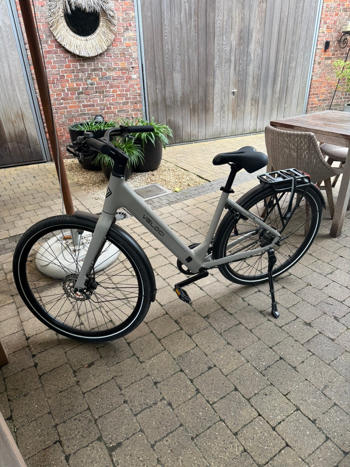 Veloci one, Ophalen, Zo goed als nieuw