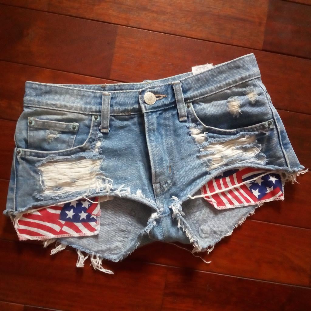un short en jeans taille S  14_15  ans, Kinderen en Baby's, Kinderkleding | Maat 164, Ophalen of Verzenden