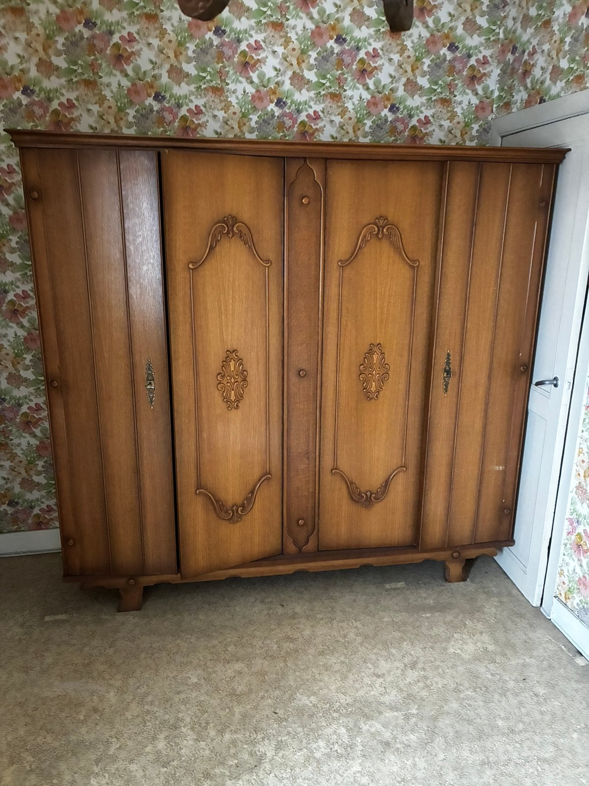 Kast, Ophalen of Verzenden