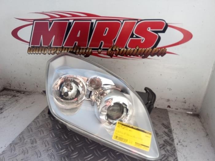 Phare droit d'un Opel Tigra, Autos : Pièces & Accessoires, -, -, Opel, 3 mois de garantie