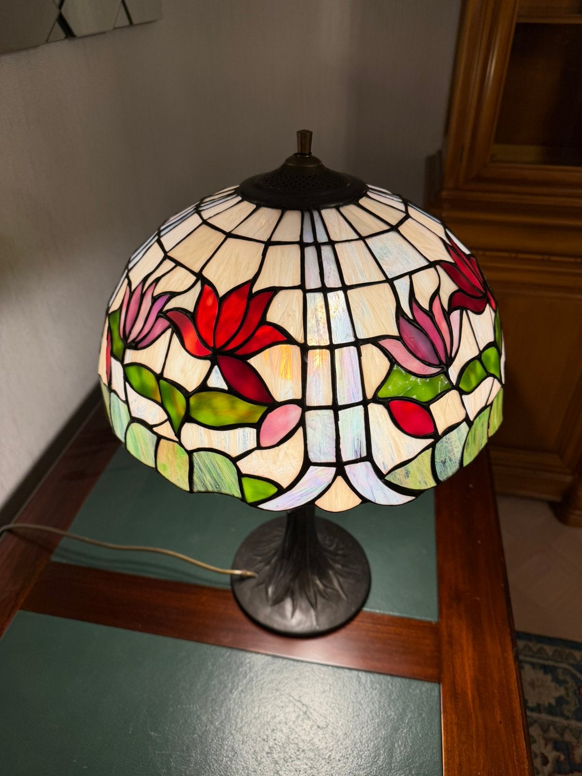 Tiffany-stijl glas-in-lood tafellamp – prachtige blikvanger, Ophalen, Zo goed als nieuw, Glas, Handgemaakt
