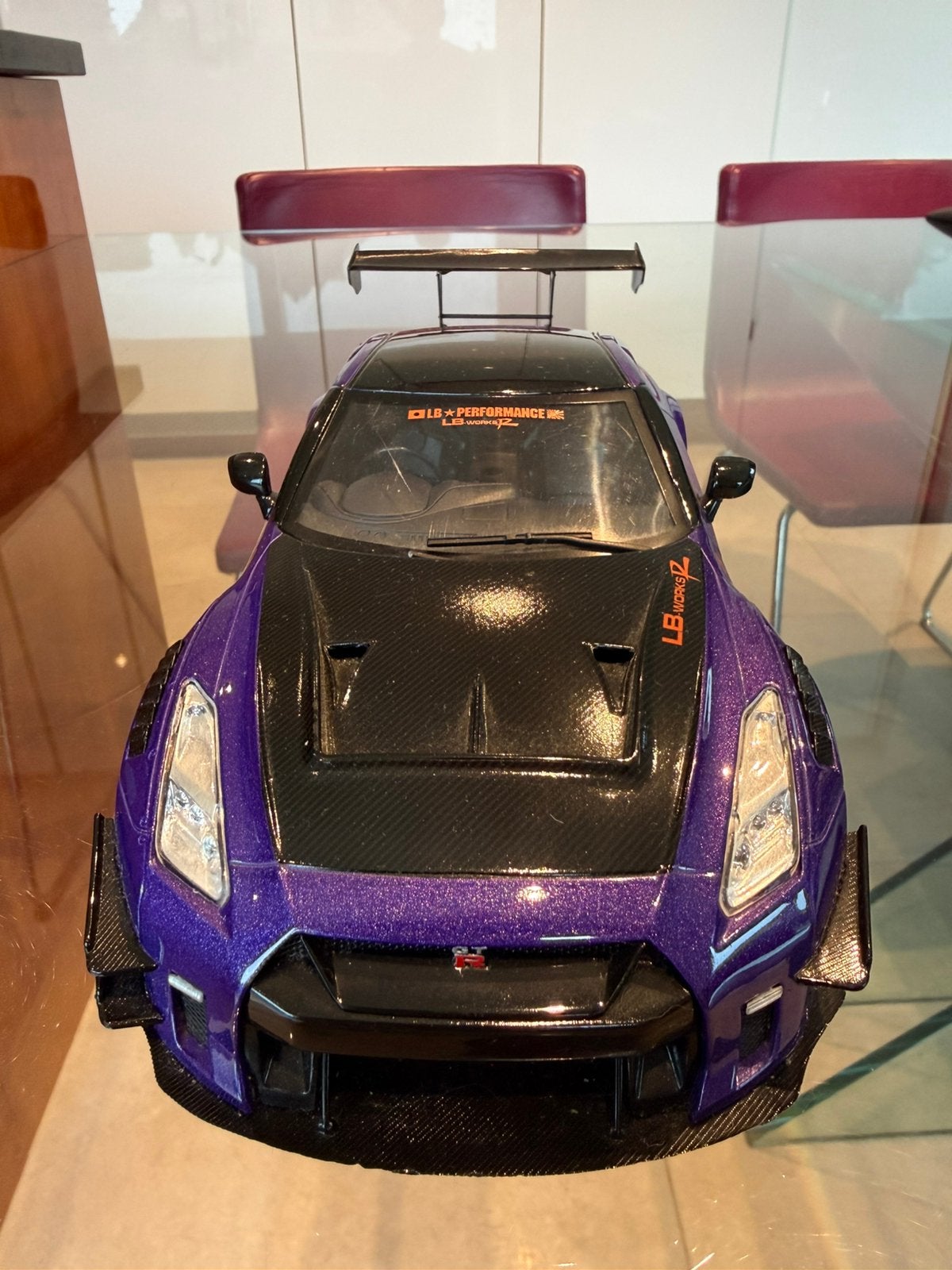 une Nissan GT-R (R35) Liberty Walk BodyKit Type2 Purplezilla, Enlèvement ou Envoi, Comme neuf, Voiture, Solido