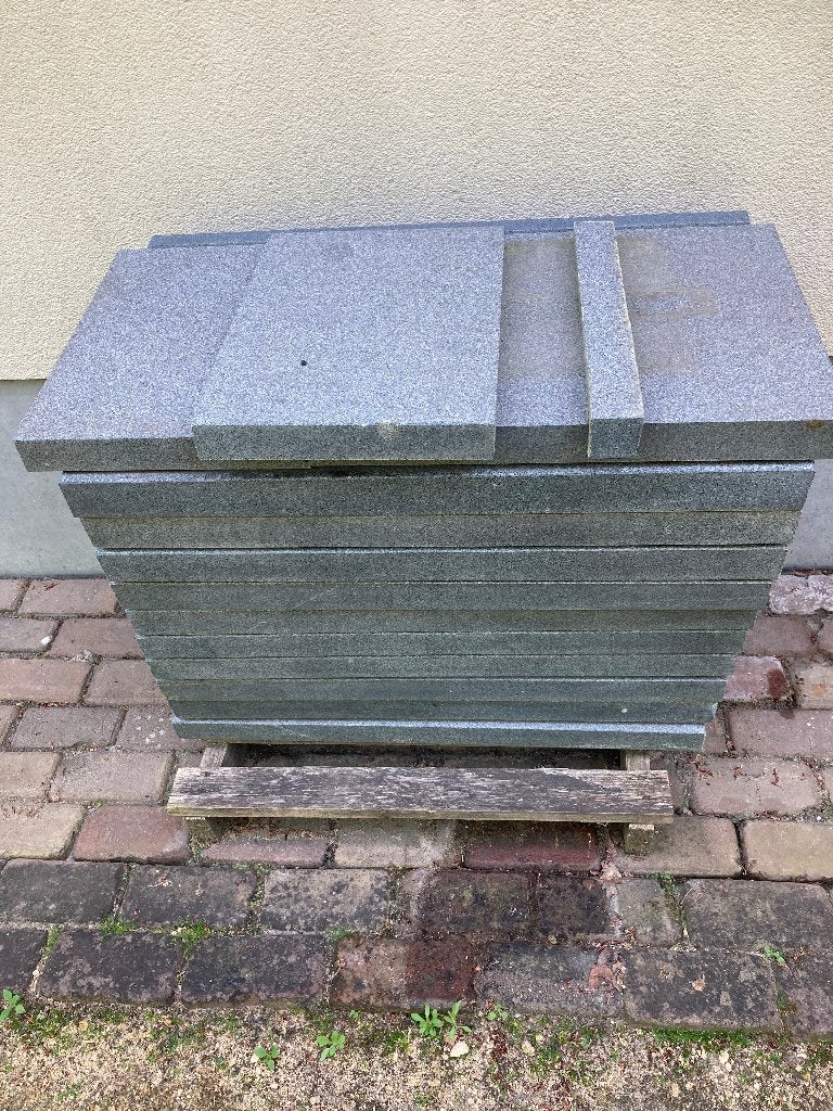 afboordingen voor zwembad in graniet, Ophalen, Zo goed als nieuw