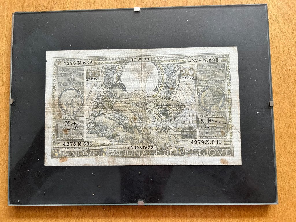 geld briefje (20 Belgas), Ophalen