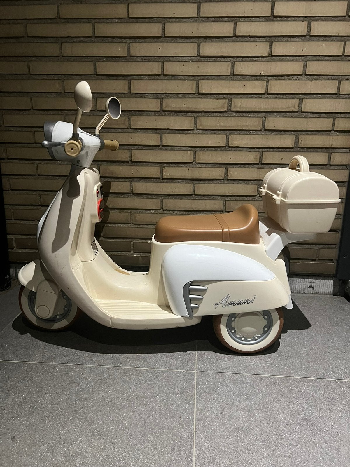 Vespa kinderen, Enlèvement, Comme neuf