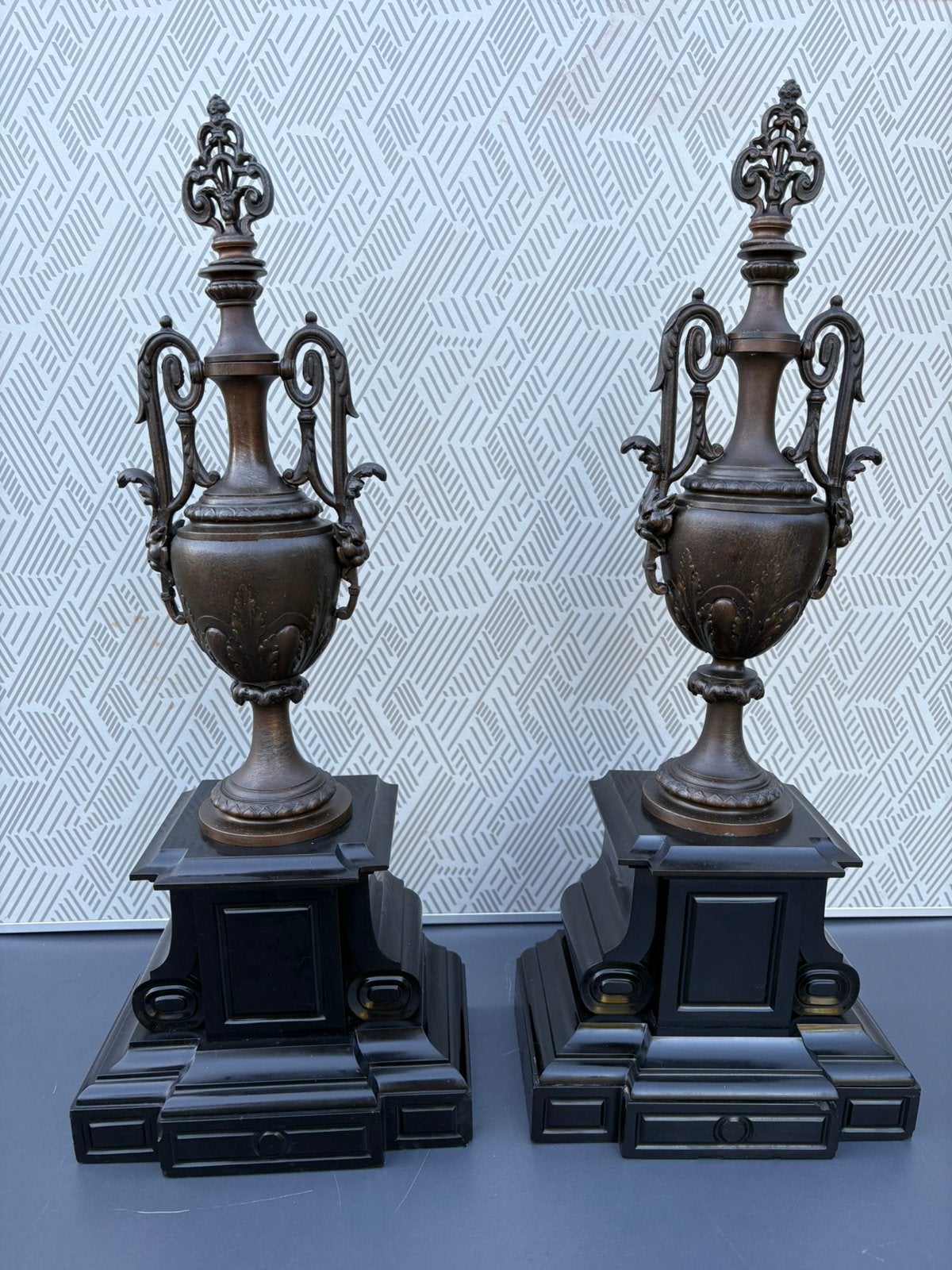 BRONZEN SCHOORSTEENDECORATIE urn - 19e eeuw antiek, Ophalen, Brons