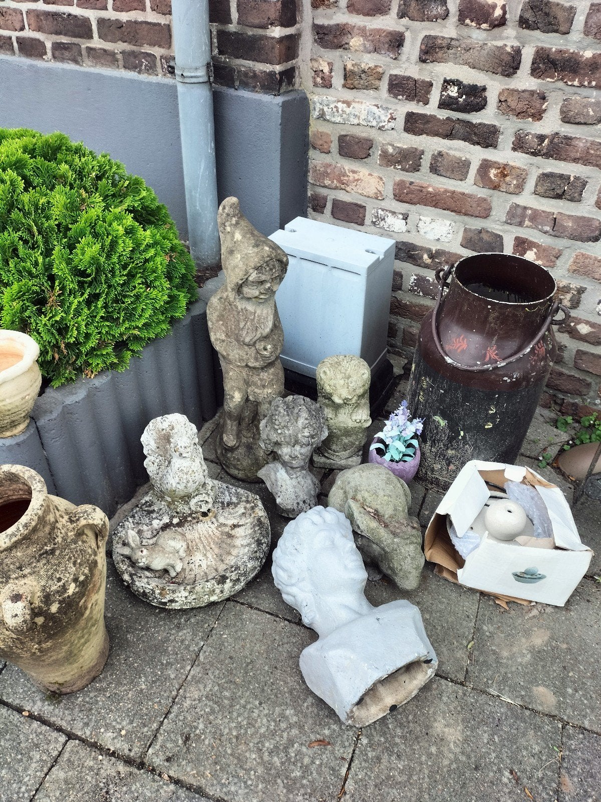 Tuin beelden kabouter borstbeeld engel fontein  enz, Ophalen