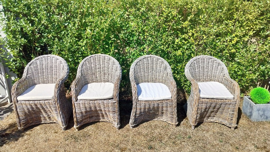 4 prachtige rieten kuipzeteltjes met nieuw wit kussen, Huis en Inrichting, Ophalen, Gebruikt, Wit, Zitkussen