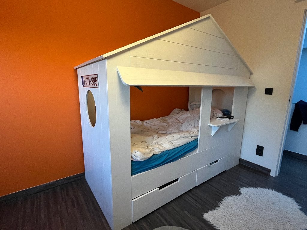 Kinderbed ‘huisje’, Ophalen, 85 tot 100 cm, Zo goed als nieuw, Lattenbodem