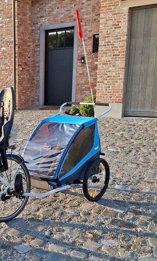 Thule Coaster XT kinderfietskar – blauw – zo goed als nieuw, Vélos & Vélomoteurs, Pliable, 20 à 40 kg, Comme neuf, Enlèvement