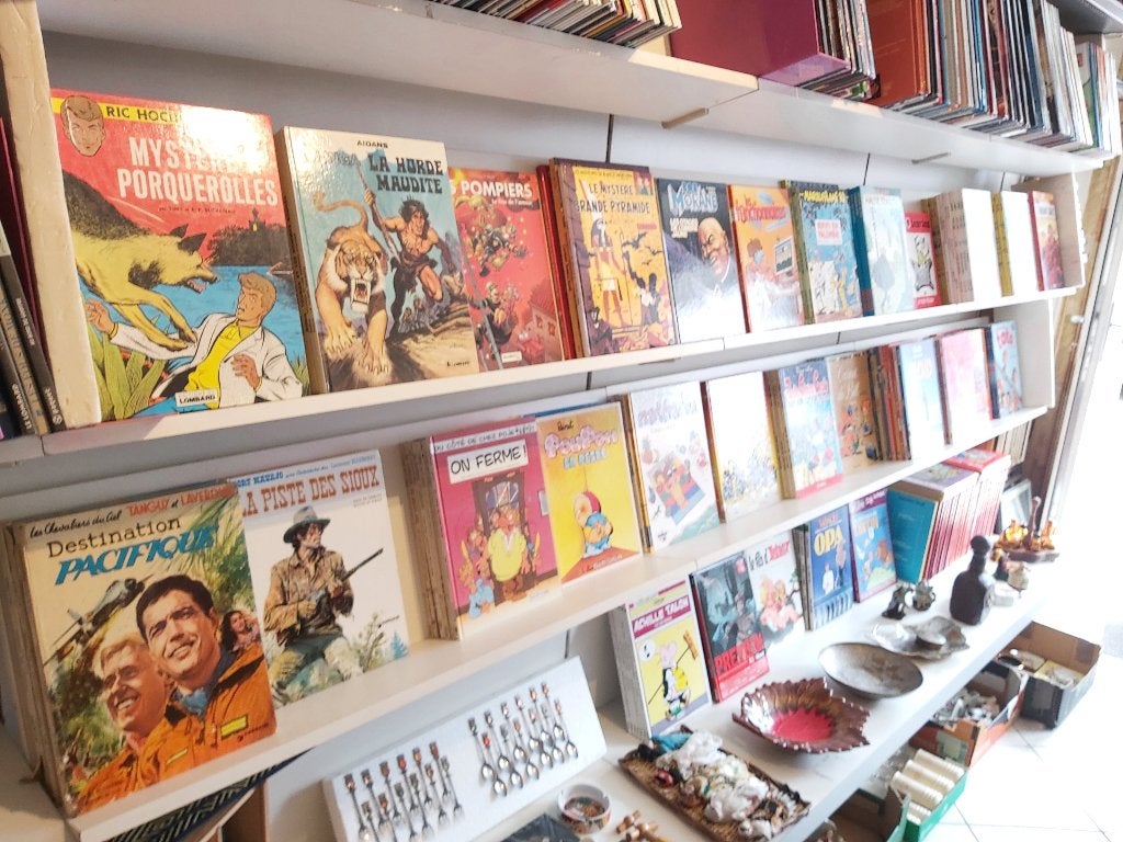 BD NEUVE OU SI état OCCASION ELLES SONT COTEES., Livres, Une BD, Enlèvement ou Envoi, Comme neuf