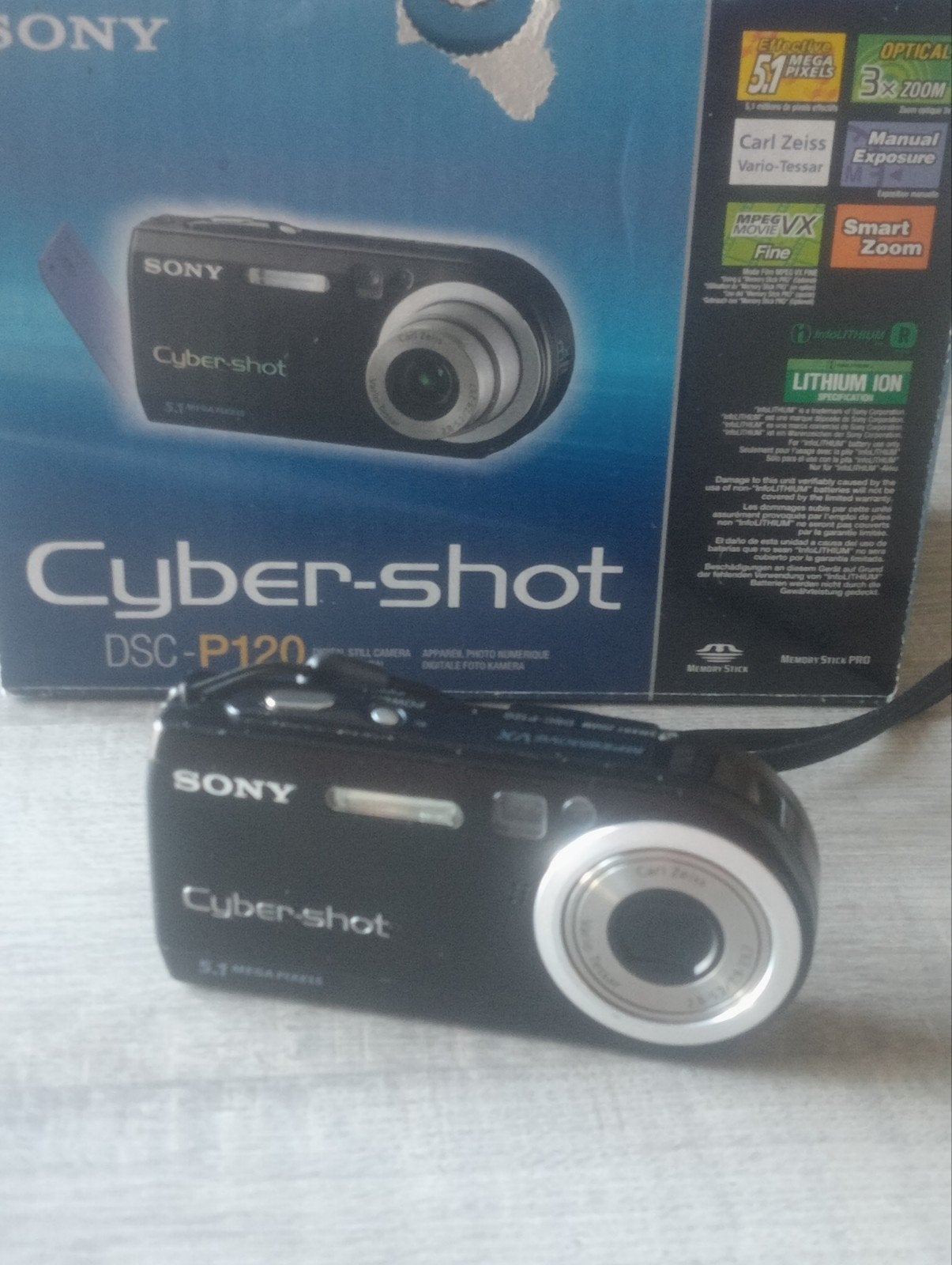 Sony Cyber-shot DSC P120 et accessoires, TV, Hi-fi & Vidéo, Batterie, Enlèvement ou Envoi, Moins de 4 fois, Comme neuf
