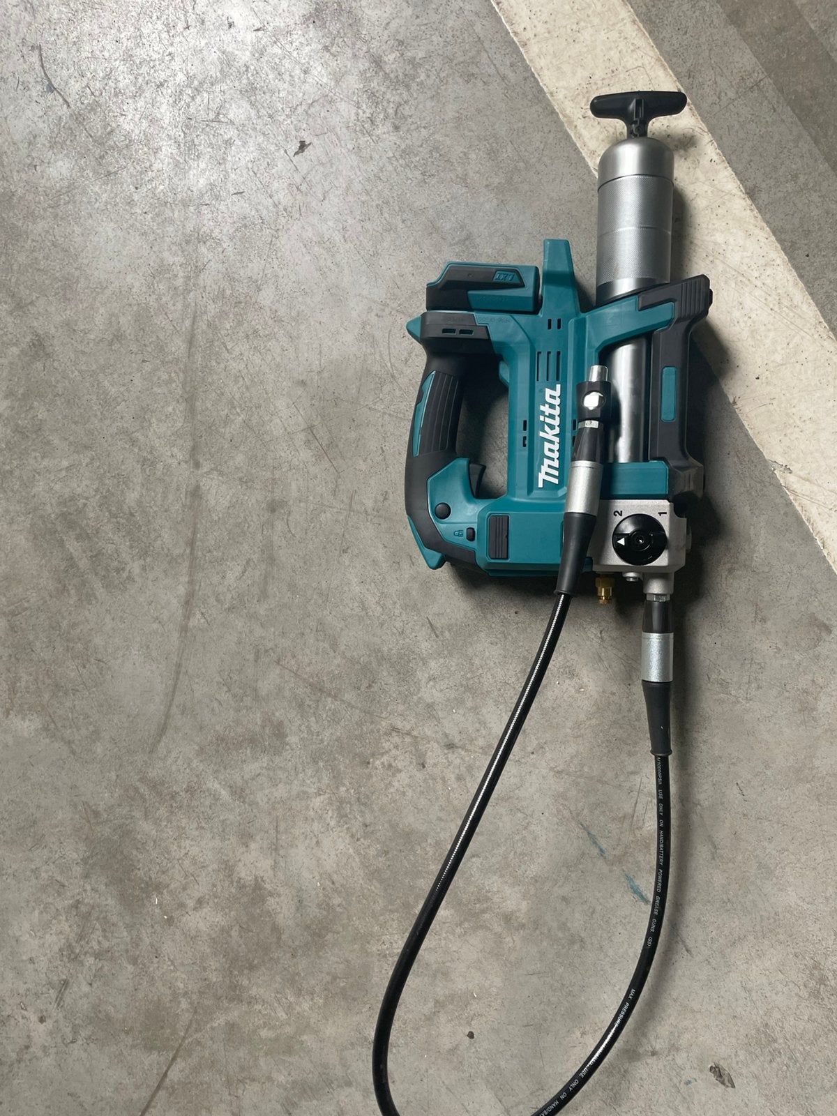 Makita Pompe a graisse electrique, Bricolage & Construction, Enlèvement, Comme neuf