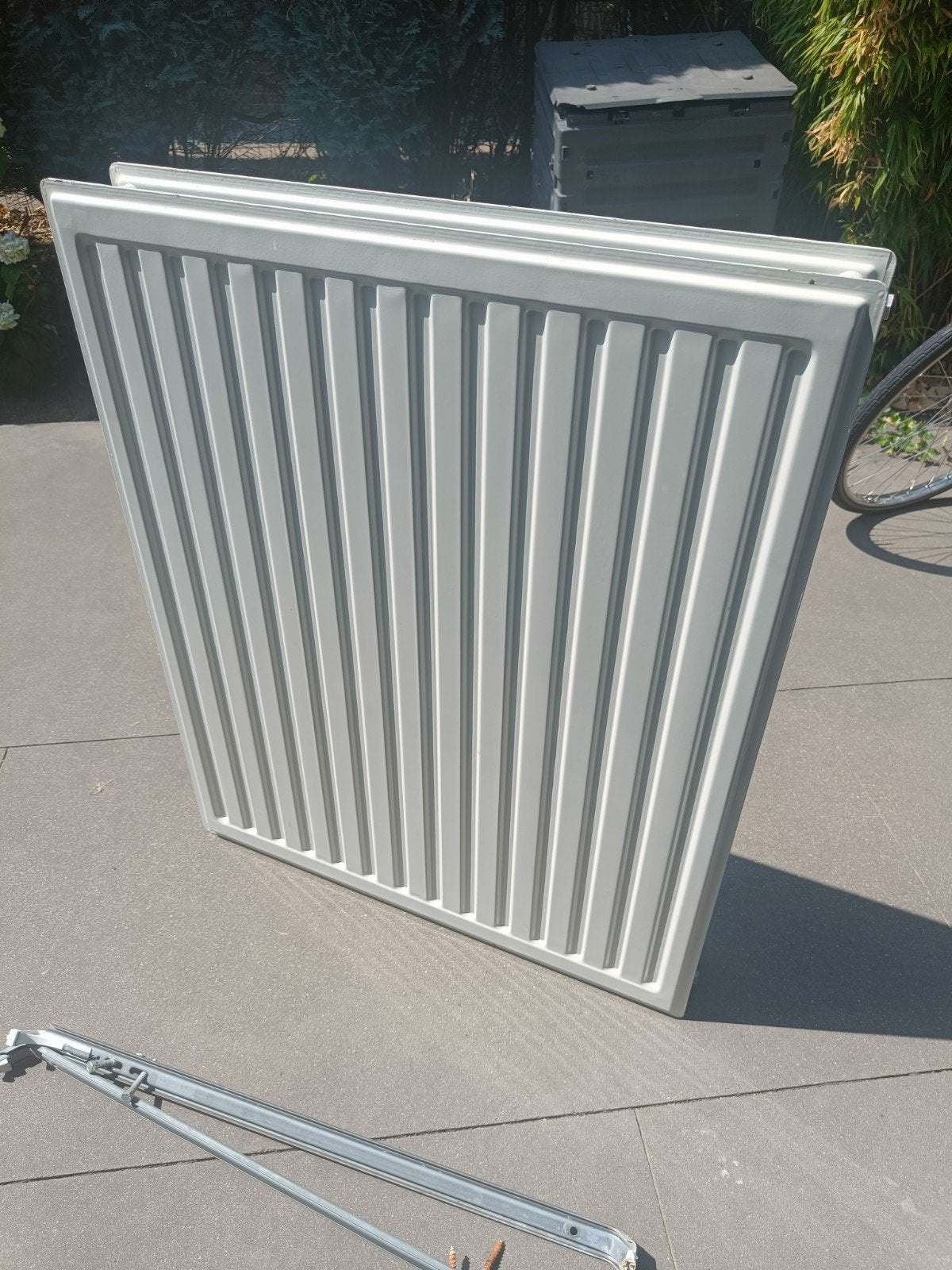 radiator volledig functioneel, oud ijzer gratis, Doe-het-zelf en Bouw, Verwarming en Radiatoren, Ophalen, Radiator