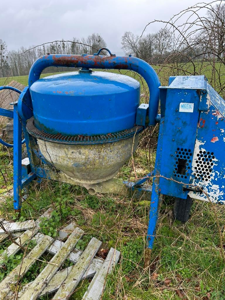 Bétonnière thermique, Bricolage & Construction, Enlèvement, Comme neuf
