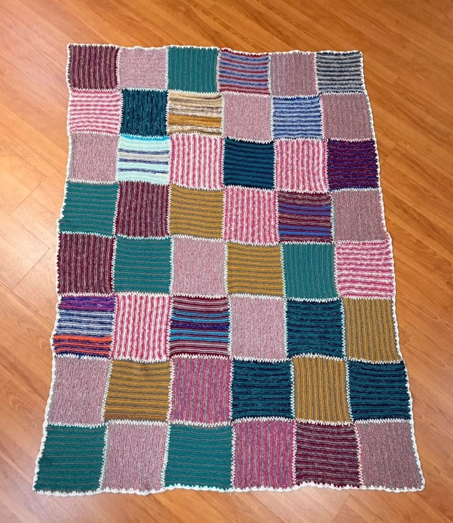 Plaid rayé style mamie 162/116 cm, Comme neuf, Tricoté, Enlèvement ou Envoi, Couverture décorative