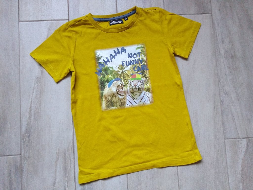 ★ M128 - T-Shirt Funny, Kinderen en Baby's, Kinderkleding | Maat 128, Ophalen of Verzenden, Zo goed als nieuw, Jongen, Shirt of Longsleeve