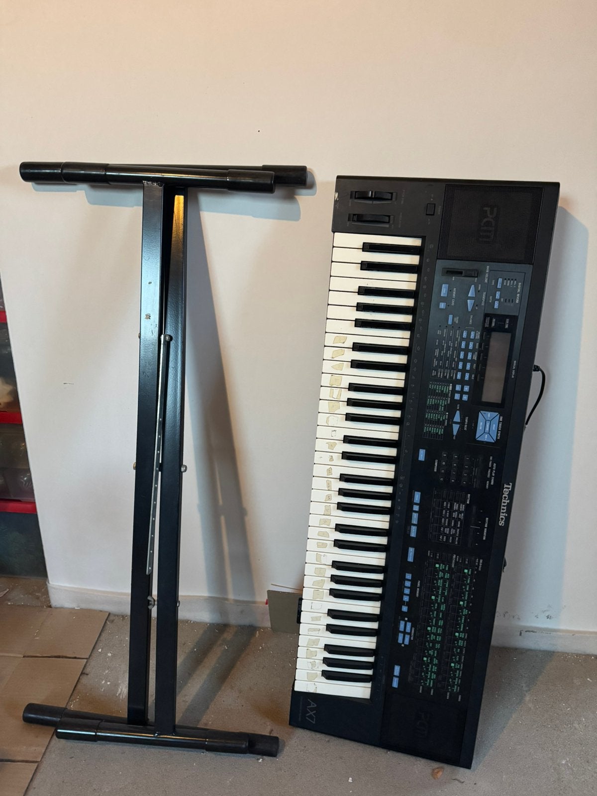 Piano met standaard, Muziek en Instrumenten, Keyboards, Ophalen, Gebruikt, Overige aantallen, Met standaard