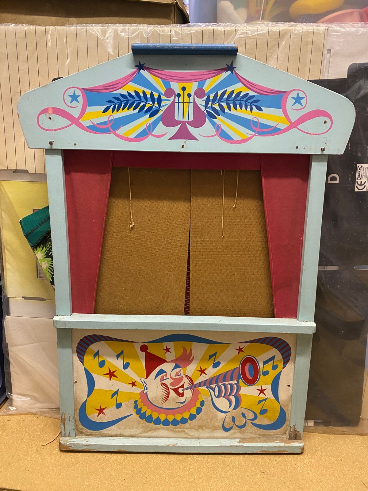 Poppenkast vintage jaren 70, Enlèvement