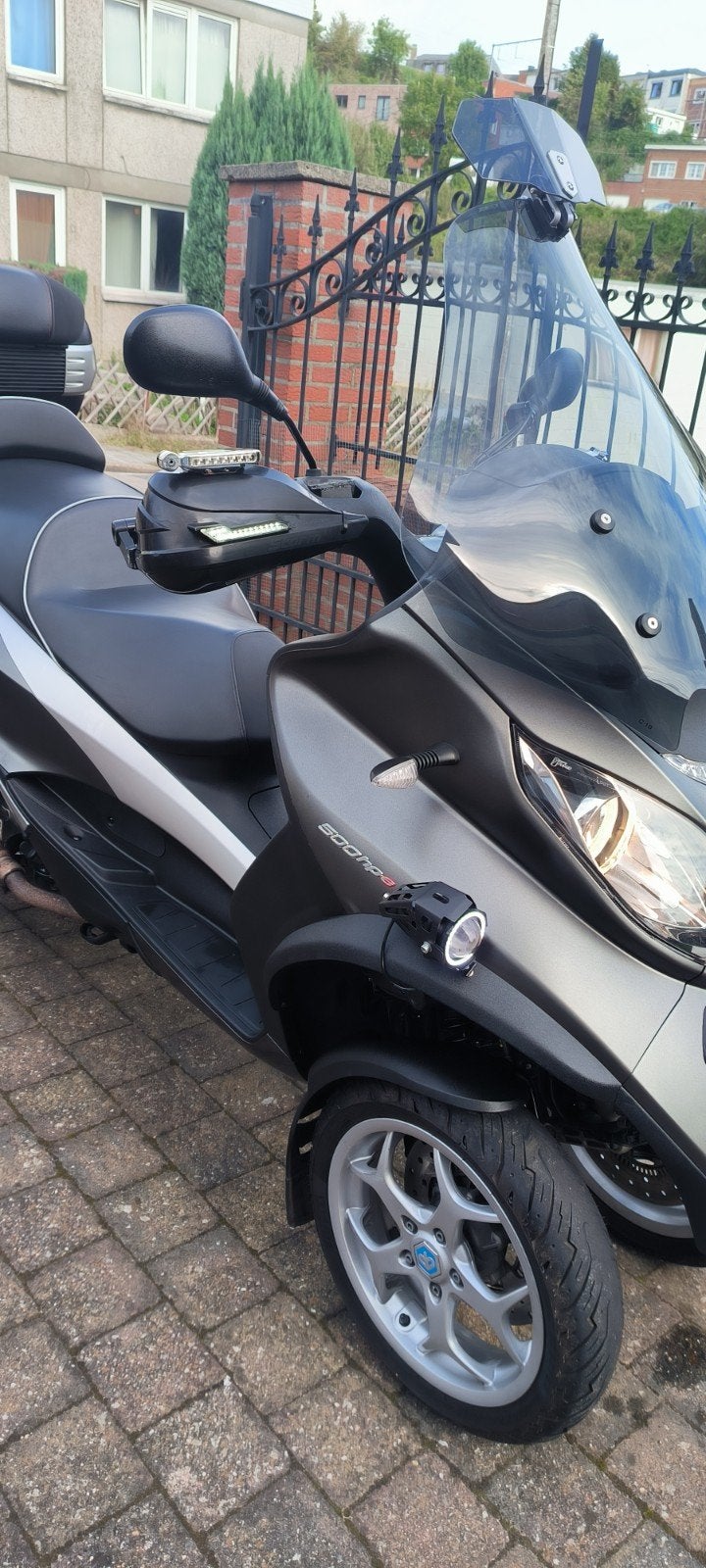 SCOOTER PIAGGIO 500 MP3 GRIS, Motos, Scooter, Occasion, 2 cylindres, Particulier
