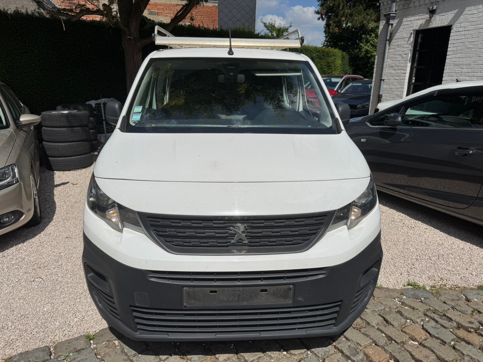 Peugeot Partner 1.5 HDI -2021*NIEUWE MOTOR*DubbelCabine*5ZIT, Auto's, Voorwielaandrijving, Dealer onderhouden, Stof, Euro 6