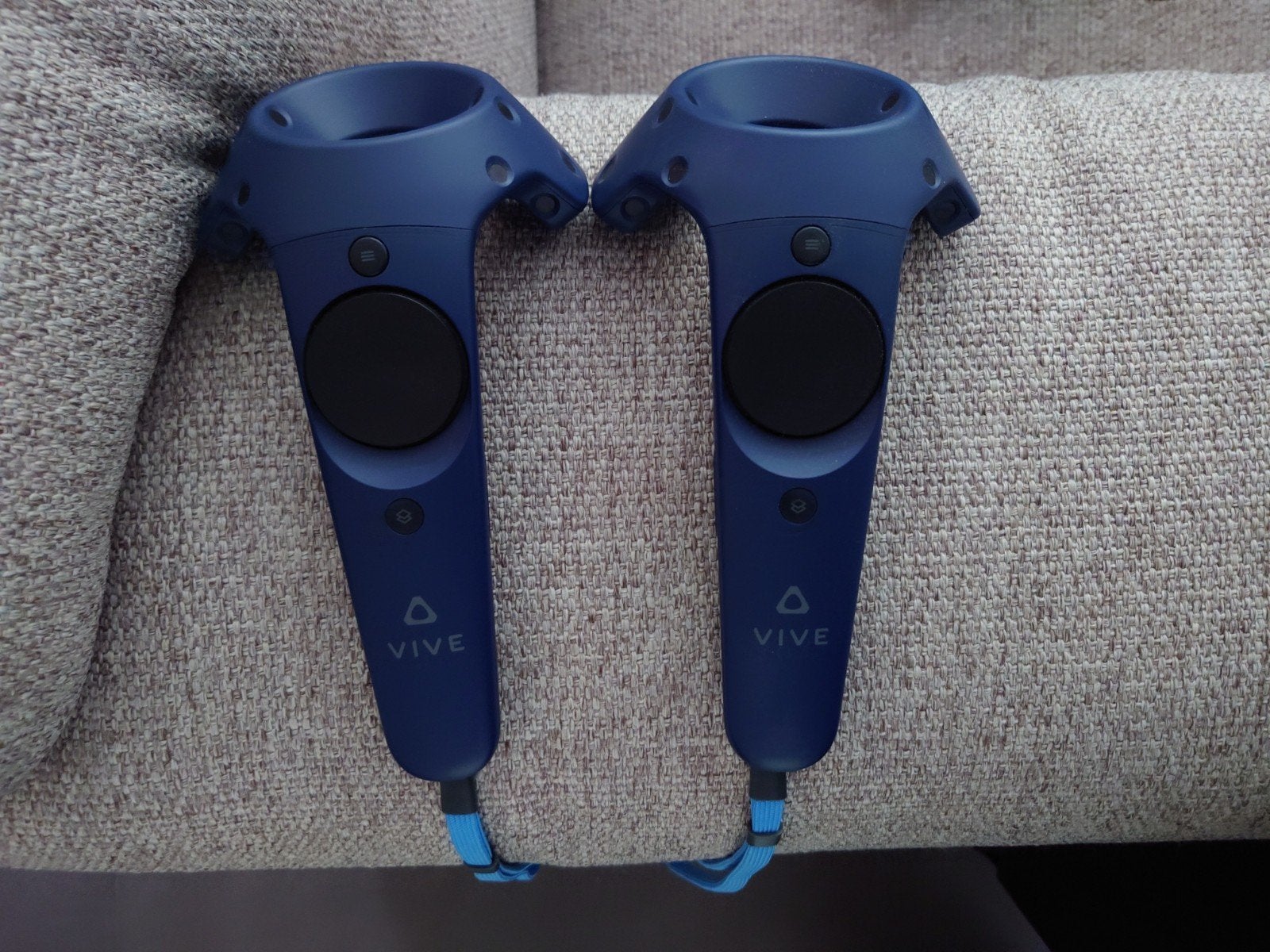 HTC VIVE 2.0 Pro VR Wireless Controller 2018 Model 2PR7200, Games en Spelcomputers, Virtual Reality, Ophalen, Zo goed als nieuw