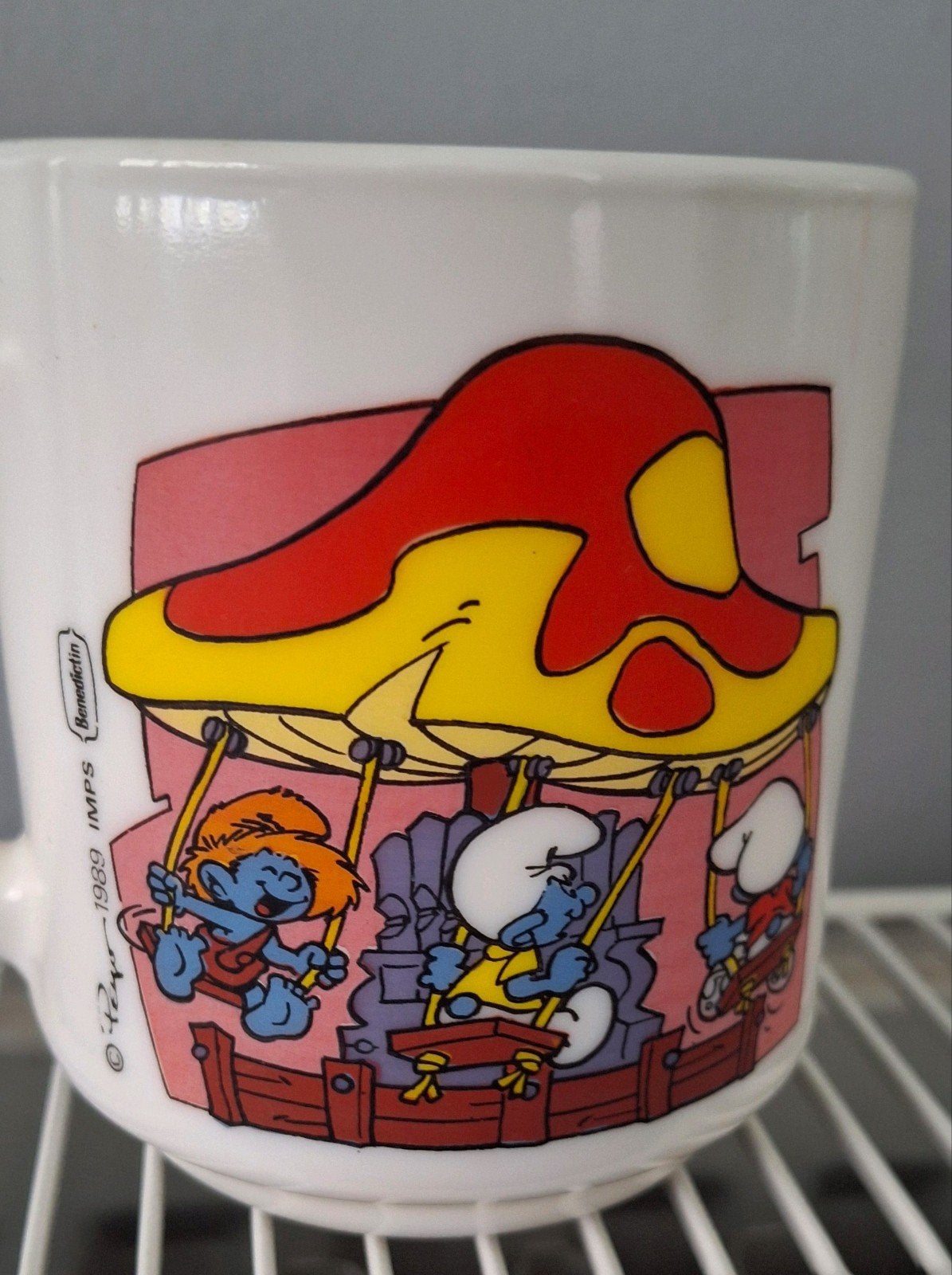 Vintage koffie mok beker Smurfen 1989 Bénédictine, Ophalen of Verzenden, Smurfen, Zo goed als nieuw, Gebruiksvoorwerp