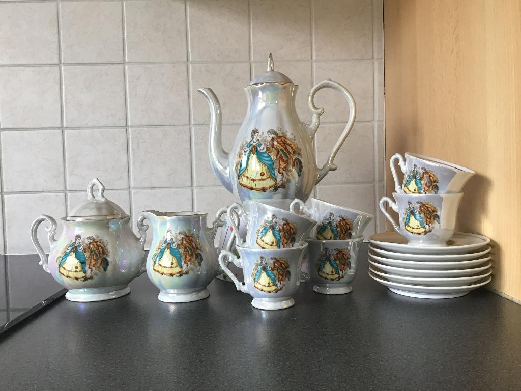 Koffie-/thee servies., Ophalen