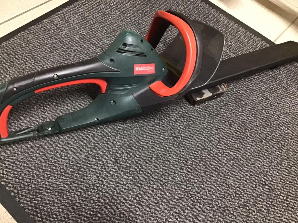 Haagschaar METABO, Ophalen, Zo goed als nieuw