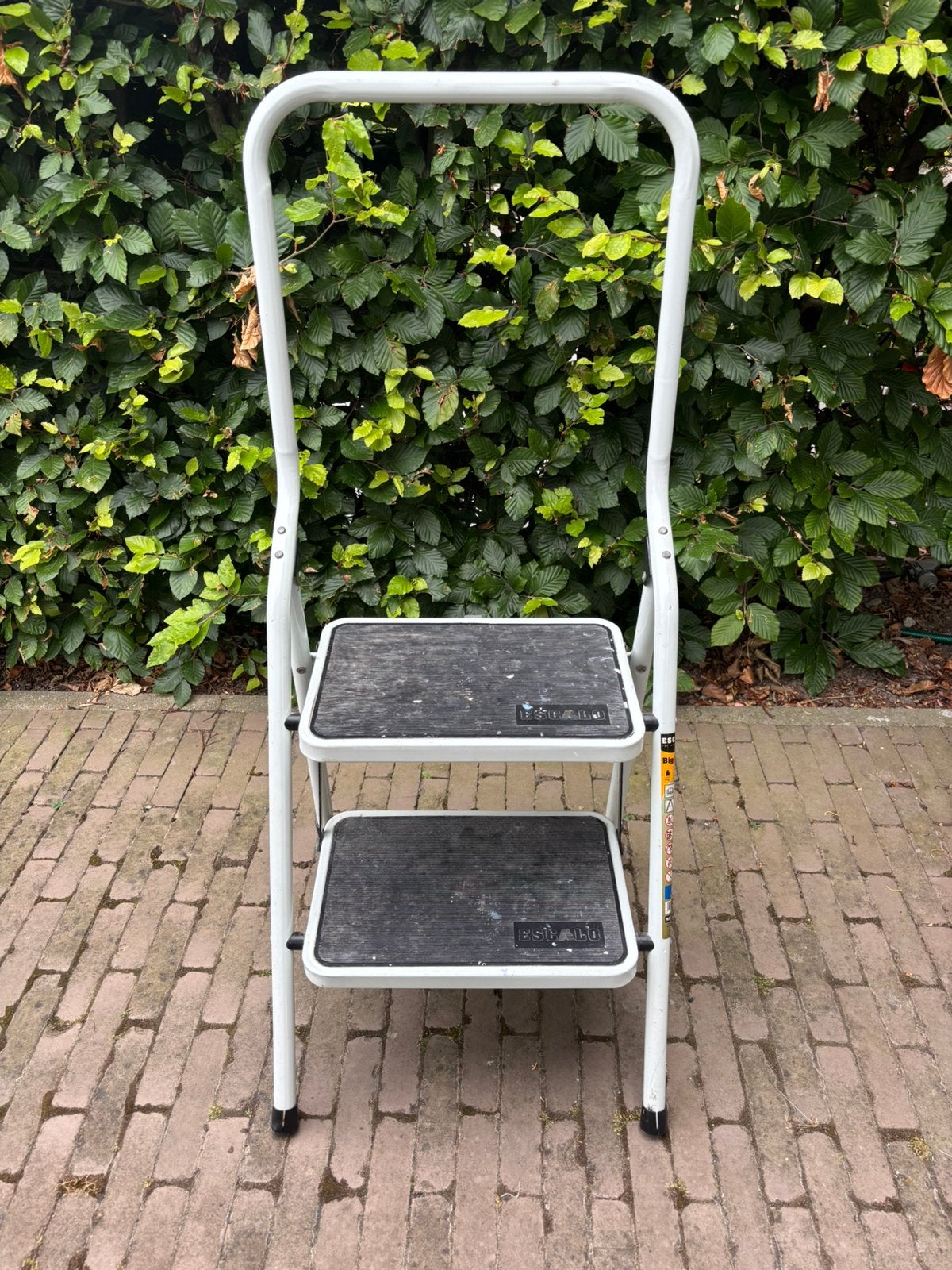 Keukentrap 2 treden GRATIS, Ophalen, Gebruikt, Trap, Opvouwbaar of Inschuifbaar
