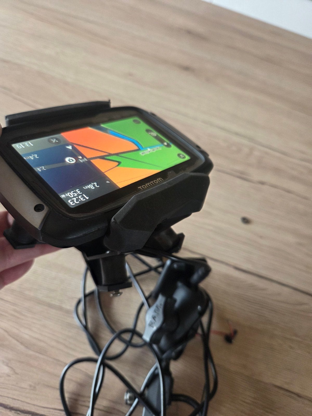 tomtom 500 met houder met slot, Motoren, Ophalen of Verzenden, Zo goed als nieuw