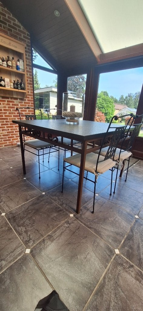 smeedijzer tafel met mooi granieten blad + stoelen, Ophalen, Gebruikt, Overige materialen, Vierkant
