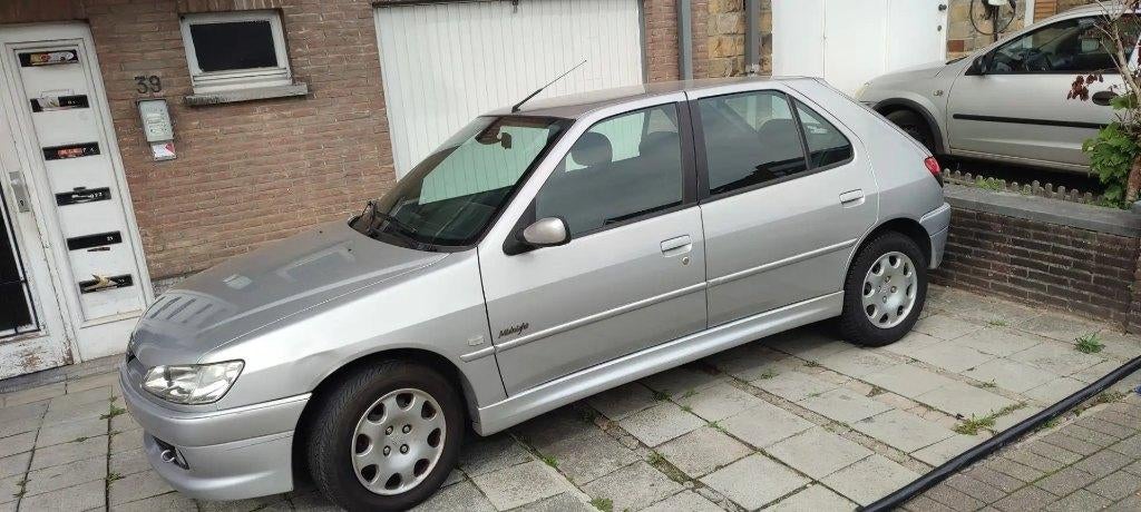 peugeot 306, Auto's, Voorwielaandrijving, Stof, 1360 cc, Zwart