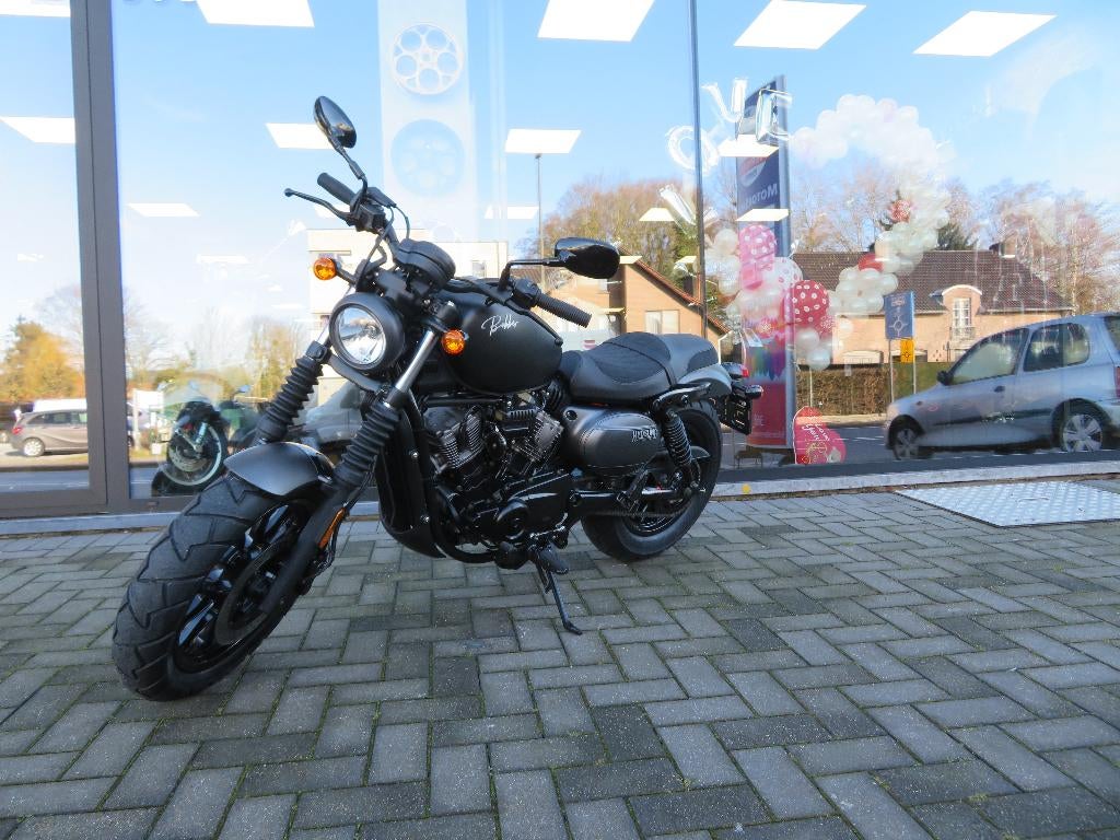 Hyosung Bobber 300cc Toonzaal-Deal, Motoren, 2 cilinders, 300 cc, Nieuw, Bedrijf