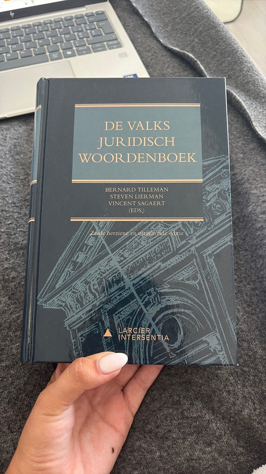 De Valks Juridisch Woordenboek (zesde editie), Ophalen of Verzenden