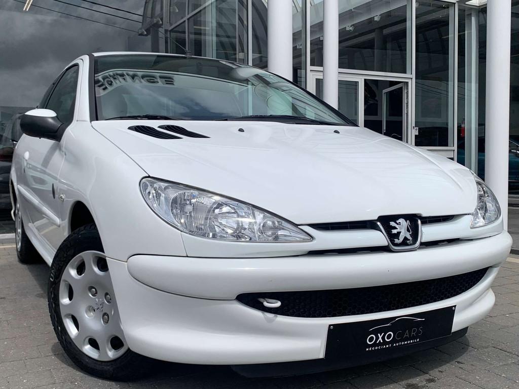 Peugeot 206 1.4 HDi GÉNÉRATION / PREMIER PROPRIÉTAIRE / C, Autos, Achat, 50 kW, Entreprise, 1398 cm³