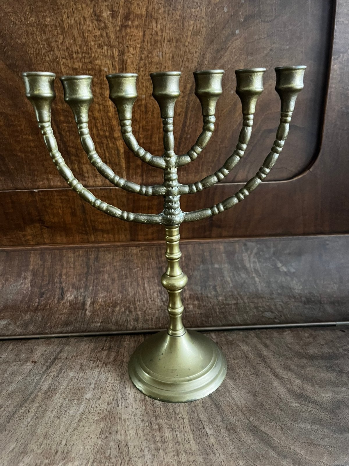 Joodse kandelaar, Ophalen