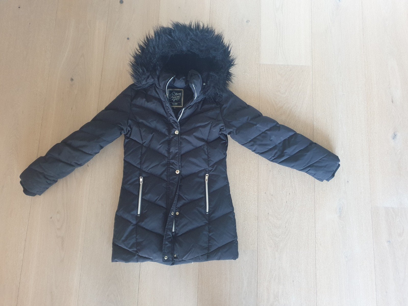 Winterjas met kap, Enfants & Bébés, C&A, Comme neuf, Enlèvement, Fille