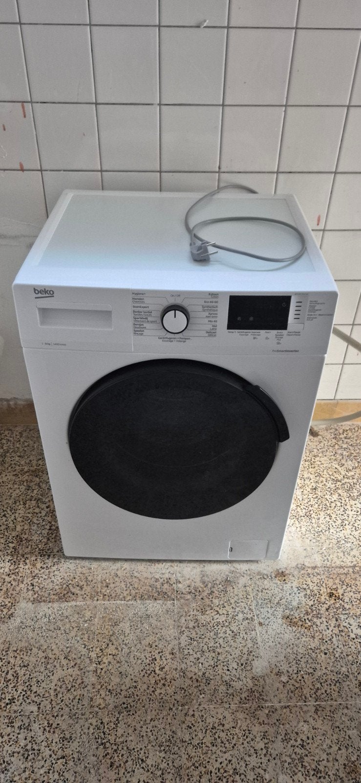Machine à laver Beko de 2022 8kg 1400 t/min, 1200 à 1600 tours, Chargeur frontal, Enlèvement, Utilisé