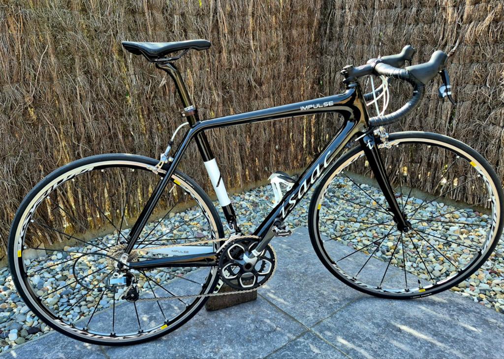 Volledig carbon isaac impulse racefiets in zeer goede staat!, Fietsen en Brommers, Carbon, Velgrem, 15 tot 20 versnellingen, 53 tot 57 cm